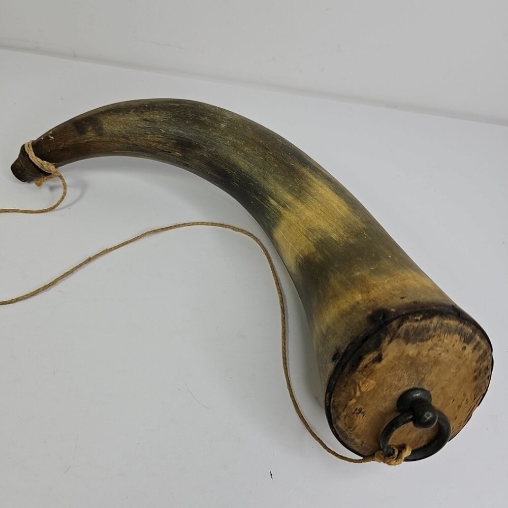 Antique Or Vintage Powder Horn. Possibly Militia Period